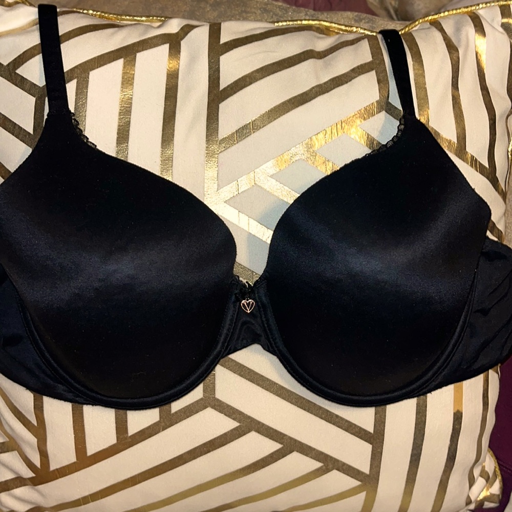 38D body by Victoria